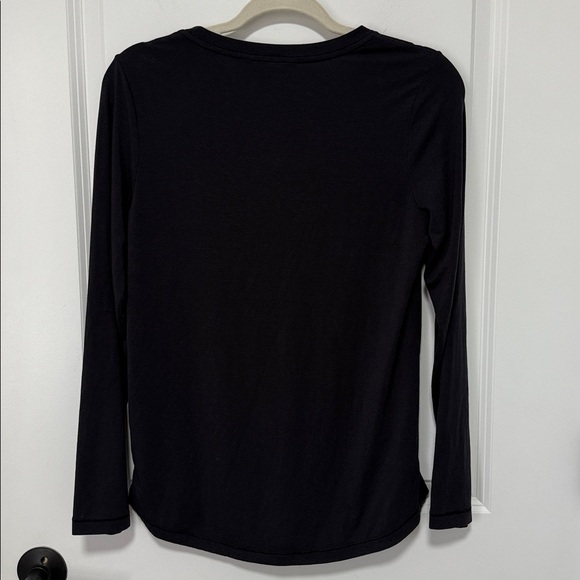Athleta Women’s Essential Long V-Neck Black Top Soft Lightweight size Small - Picture 5 of 5